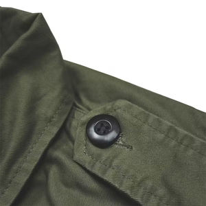 Chaqueta de Lona Unisex Ecológica Resistente al Viento de la Mejor Calidad, Color Verde Oliva, Cierre con Botones de Cuerno, Cuatro Bolsillos Delanteros, Chaqueta de 300g - Product Image 3