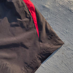 Ensemble de survêtement à capuche pour homme, noir et rouge, à blocs de couleur, séchage rapide, sportif, manches longues, short, fermeture éclair, léger, en polyester - Product Image 5