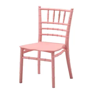 Cadeira de sala de jantar com design elegante, cadeira de plástico com empilhamento criativo e elegante, restaurante colorido com costas de polipropileno
