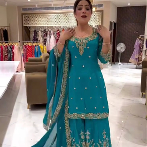 NOUVEAU SHARARA AVEC PLAZZO ET KURTA TOP PURE CRÊPE NATUREL SOIE AVEC DENTELLE MOTI TRAVAIL - Product Image 1