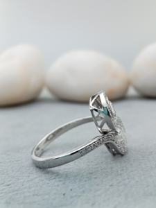 Bague de fiançailles et de mariage solitaire en moissanite et diamant de laboratoire, taille poire, taille brillant, couleur D, plaqué or rose - Product Image 4