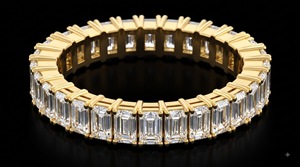 แหวนแต่งงานเพชรทรงเหลี่ยมมรกตแบบเต็มวง คลาสสิก ทองคำขาว 14K ได้รับการรับรองจาก IGI  โรเดียมเคลือบ เพชรเพาะเลี้ยงในห้องปฏิบัติการ  งานสั่งทำพิเศษ OEM - Product Image 3