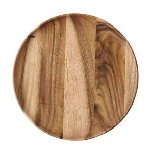 Plato redondo de madera de acacia con vetas rayadas, estilo rústico, para servir comida, snacks o pizza, en tonos naturales mixtos. - Product Image 1