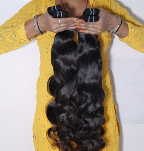 Proveedor de Cabello Humano Virgen al por Mayor, Extensiones de Cabello Humano Remy con Cutícula Alineada, Naturales, Largas, de 10 a 36 Pulgadas, Onduladas - Product Image 1