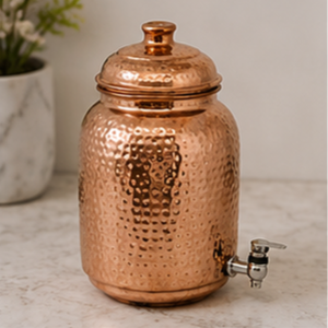 Distributeur d'eau en cuivre avec robinet, finition martelée, style vintage, design rond, vaisselle en métal durable - Product Image 2