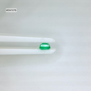 Piedra suelta de esmeralda zambiana con corte octogonal, 0.79 ct, verde natural, 6.00x4.70x3.40 mm, precio de fábrica, para anillos, colgantes y pendientes - Product Image 5