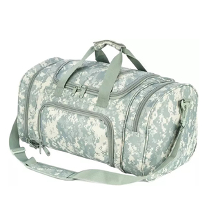Bolsa Deportiva Impermeable de Nailon Roja con Correa Ajustable y Cierre de Cremallera, Unisex, Informal, Capacidad de 20-30L - Product Image 3