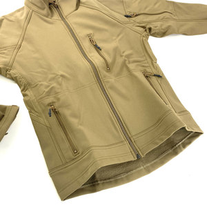 Veste de sport décontractée personnalisée pour hommes, veste imperméable de montagne pour hommes et femmes - Product Image 3