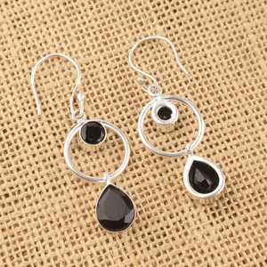 Boucles d'oreilles élégantes en onyx noir, argent sterling 925, serti clos, bijoux en pierres précieuses, cadeau pour femme, idéal pour les occasions festives - Product Image 4