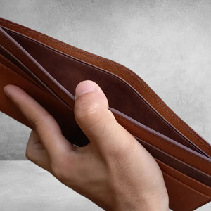 Portefeuilles pour hommes en cuir véritable de haute qualité, design fin et minimaliste, fournisseur en gros, logo personnalisé, OEM, export, mode à bas prix - Product Image 6