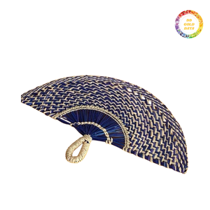 Abanico de Mano de Hierba Marina Vietnamita - Abanico Refrescante Hecho a Mano para Venta al por Mayor - Product Image 2