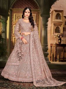 Opulent Lady's Bridal Dream Wedding Suit avec filet lourd Dupatta Diamonds Zarkan Stones Big Flair Design Masterpiece pour adultes - Product Image 2
