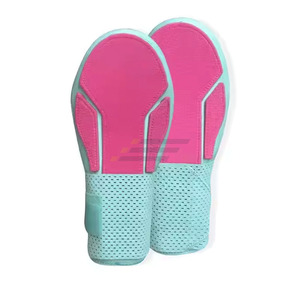 ถุงมือเบสบอลแบบสไลด์ระดับพรีเมียม ผู้ผลิต OEM รับทำโลโก้ตามสั่ง ถุงมือเบสบอลแบบสไลด์พร้อมที่ป้องกันนิ้วโป้งและนิ้วมือ - Product Image 4