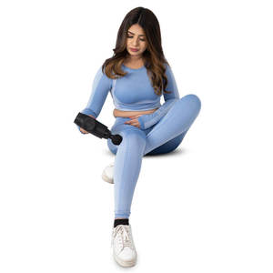 Ensemble de yoga premium pour femmes, conçu pour offrir soutien, confort et un look élégant pour les tenues de sport. - Product Image 6