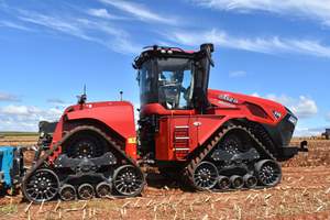 Tractor Agrícola Case IH 125 4WD FPT Usado Disponible para Venta; 100hp 70hp 10hp 60hp 15hp Crawler 4wd Bomba de Rodamientos Restaurantes - Product Image 4