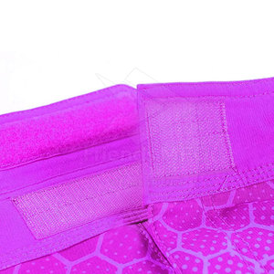 Shorts MMA respirants, légers et écologiques avec panneaux extensibles pour un confort de mouvement facile, en tissu polyester/nylon durable - Product Image 4