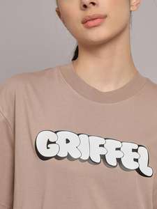 เสื้อยืดโอเวอร์ไซส์ผู้หญิงพร้อมกางเกงขาสั้น ชุดลำลองสไตล์สตรีท ผ้าฝ้ายระบายอากาศ รับผลิตตามสั่งพร้อมสกรีนโลโก้ - Product Image 2