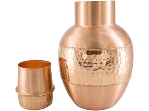 Jarra de cobre martillado hecha a mano. Los recipientes de cobre se han utilizado durante siglos en la tradición. - Product Image 4