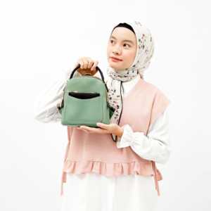 กระเป๋าเฟรยาหนังสังเคราะห์ระดับพรีเมียม กระเป๋าสะพายหลังอเนกประสงค์แบบถอดได้ กระเป๋าสะพายข้าง กระเป๋าใส่เหรียญแบบถอดได้ - Product Image 1