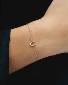 สร้อยข้อมือรูปเกือกม้า ทองคำแท้ 14K 18K ประดับเพชรทรงกลมและทรงบาแกตต์ เพชรเลี้ยงในห้องปฏิบัติการ เหมาะสำหรับสวมใส่ทุกวัน สไตล์มินิมอล เสริมโชค - Product Image 4