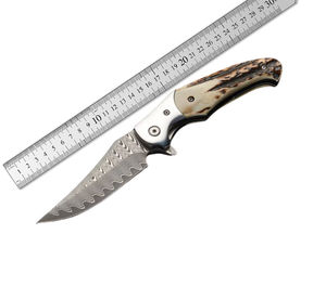 Navaja Plegable de Acero de Damasco con Mango de Madera de Olivo, Hecha a Mano - Product Image 5