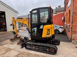 Nouvelle arrivée : excavatrice sur chenilles Sany Sy26U de 2,5 tonnes avec moteur Yanmar économe en carburant, idéale pour les petits projets de construction - Product Image 1