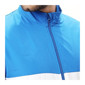 Conjunto Deportivo Informal con Capucha y Cierre, Forro Polar y Opciones Personalizadas - Product Image 5