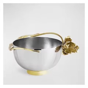 Bol de service pour banquet, design moderne, léger, en acier inoxydable poli et aluminium, base en forme de feuille de fougère haute, pour table d'hôtel - Product Image 1
