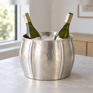 Cubo de Hielo de Aluminio Fundido Hecho a Mano, Enfriador de Vino Redondo Acanalado, Recipiente para Bebidas, Artículos para Bar y Fiestas - Product Image 1