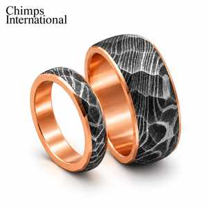 Anillos de Matrimonio de Cobre con Meteorito, Anillos Unisex Geométricos Facetados en Oro Rosa |   Acero de Damasco Tradicional Hecho a Mano con Cobre - Product Image 5