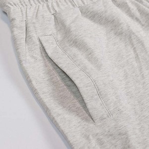 Conjuntos de dos piezas para hombre, camisetas y pantalones cortos deportivos informales de verano en color gris jaspeado. - Product Image 5