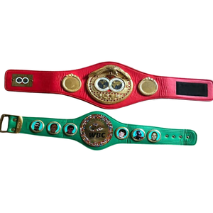 Nouvelle ceinture de championnat de boxe WBC rouge et verte de qualité supérieure avec emblème doré et design unique, ceinture de titre en cuir premium pour collectionneur - Product Image 6