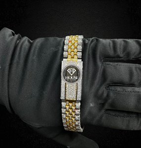 Reloj de lujo con incrustaciones de diamantes de moissanita VVS en acero inoxidable, reloj de pulsera estilo hip hop para hombre, unisex, ideal para regalo. - Product Image 3
