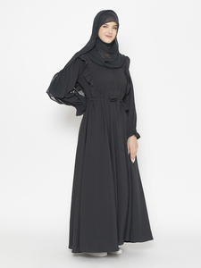 Abaya longue à volants élégante en charbon foncé avec hijab assorti et ceinture à nouer pour un usage quotidien modeste - Product Image 1