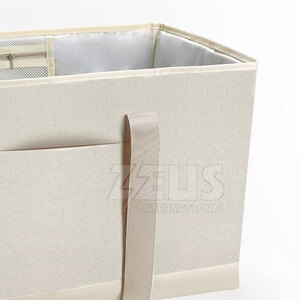 Opción de transporte cómoda para estilos de vida ocupados y necesidades diarias. Bolso tote con diseño funcional. - Product Image 6