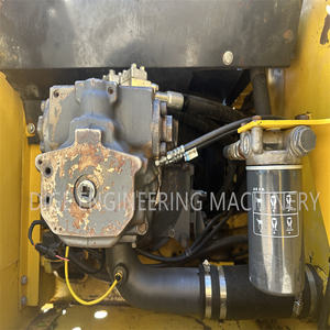 Excavatrice hydraulique Komatsu PC220-7 d'occasion d'origine japonaise, 22 tonnes, excavatrice sur chenilles, modèle 2016-2024, excellent état, moteur, pompe - Product Image 6