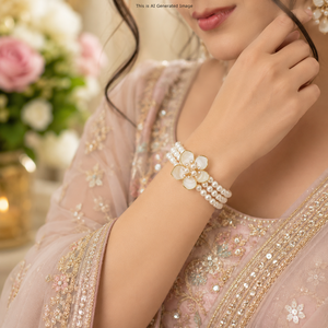Pulsera de Perlas Hecha a Mano para Mujer y Broche Floral para Hombre, Accesorios para Parejas de Boda, Combo Perfecto para Novios - Product Image 5
