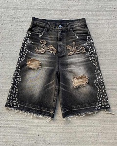 Pantalones Cortos de Mezclilla Casuales para Hombre con Borde Deshilachado, Estilo Streetwear Personalizado, con Pedrería de Cristal y Lavado Ácido - Product Image 2