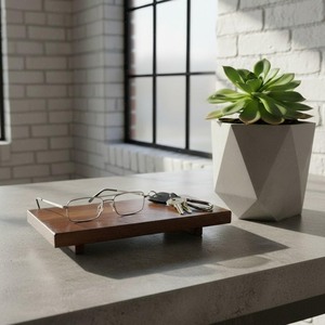 Plateau en bois minimaliste avec 4 porte-bougies en béton, forme rectangulaire, design artisanal avec pieds décoratifs - Product Image 5
