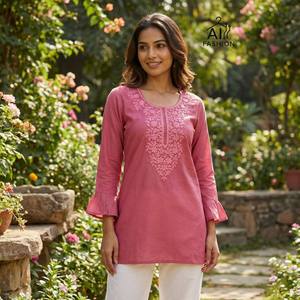 Exclusivo Kurti Indio de Rayón para Uso Diario, con Trabajo Tradicional Chikankari, Corte Holgado, Largo Midi, Estilo Casual Indio-Pakistaní, Color Marrón - Product Image 5