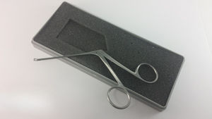 Micro-pince auriculaire ovale à 3 embouts, à angle délicat, pour sinus gauche, qualité allemande, instruments médicaux par Mahfooz Instruments - Product Image 2