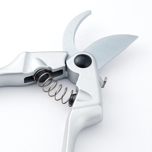 Tijeras de Podar Profesionales de Alta Resistencia con Mango de Aleación de Aluminio, Marca Kwang Hsieh, OEM ODM - Product Image 6