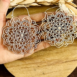 Pendientes de Aro Mandala de Filigrana Favoritos del Mercado, Joyería Tribal de Latón para Mujer, Diseño Floral Bohemio Bañado en Plata, Venta al por Mayor/OEM/ODM - Product Image 3
