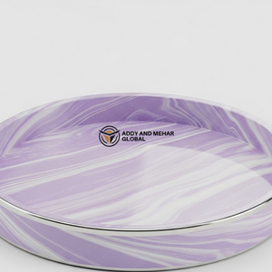 Plateau en résine de marbre violet de luxe avec bord doré |   Plateau de service ovale élégant - Product Image 5