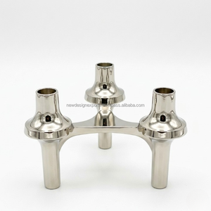 Base para Velas Votivas de 3 Patas, Estilo Mid-Century Simétrico y Personalizable • Artículos de Arte Escultural para Comedores de Lujo - Product Image 1