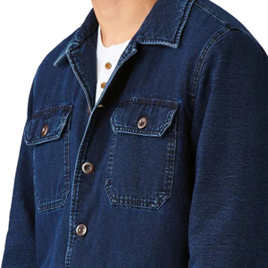 เสื้อแจ็คเก็ตยีนส์สีน้ำเงินเข้มสำหรับผู้ชาย ทรงปกติ ติดกระดุม สีพื้น สไตล์ลำลอง เหมาะสำหรับใส่ในฤดูใบไม้ร่วง ผลิตจากผ้าฝ้ายทอ ตกแต่งด้วยตะเข็บเย็บอย่างดี - Product Image 5