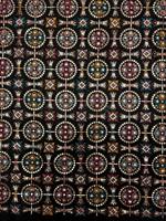 Tissu en velours brodé décoratif, fond noir, avec un motif de mandala géométrique coloré, pour vêtements de mode ethnique