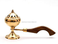 Quemador de Incienso de Metal y Latón Religioso Más Vendido con Mango de Madera, Vajilla con Impresión UV, Color Personalizable, Estilo Europeo para el Hogar