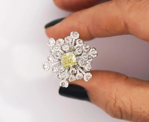 Anillo de cóctel Snowflake para mujer, chapado en plata 925, con diamante natural en el centro, engaste pavé, joyería glamurosa para compromiso y boda - Product Image 1