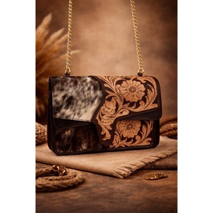 Bolso Deportivo Mini Speedy de Piel Genuina 100% con Detalles en Piel Marrón y Blanca, Diseño Exclusivo 2026, Ligero y Resistente al Agua - Product Image 1